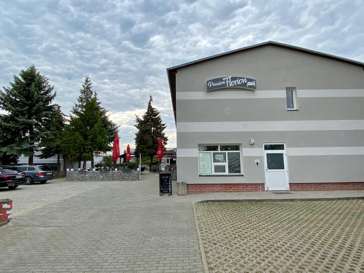 Pension Florion Bernburg Exteriör bild